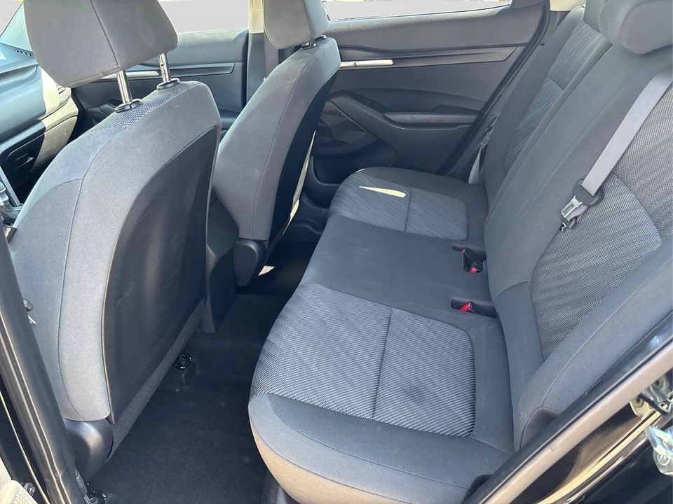 2023 Kia Seltos - Image 10 of 12