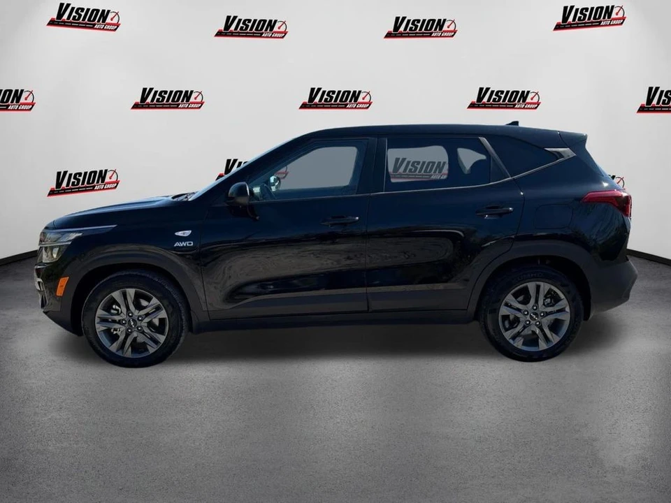 2023 Kia Seltos - Image 8 of 12