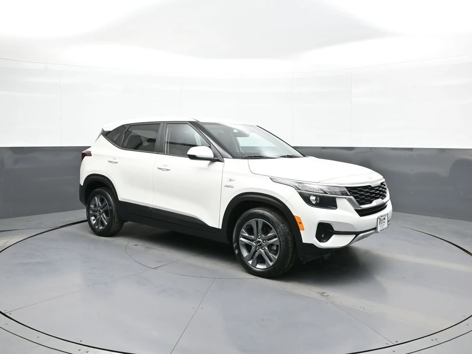 2023 Kia Seltos - Image 4 of 21