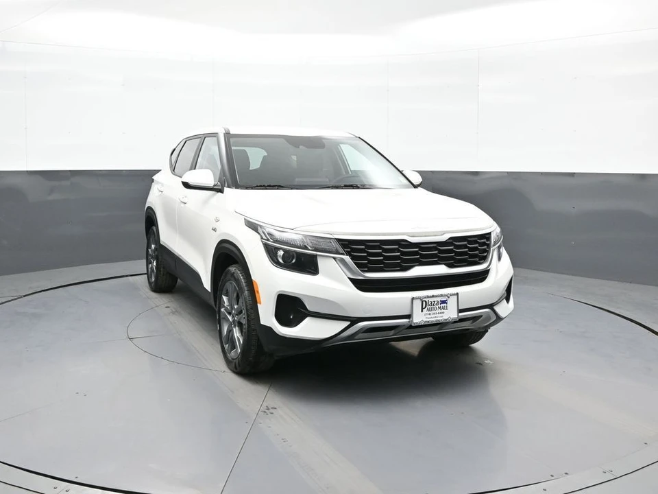 2023 Kia Seltos - Image 3 of 21