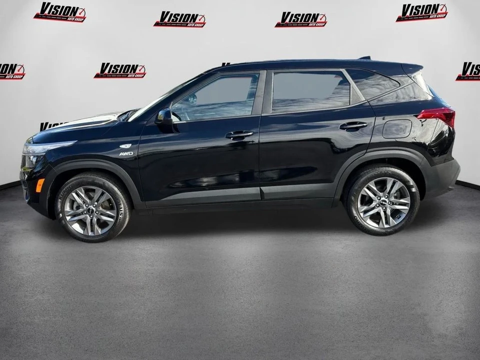 2023 Kia Seltos - Image 8 of 12