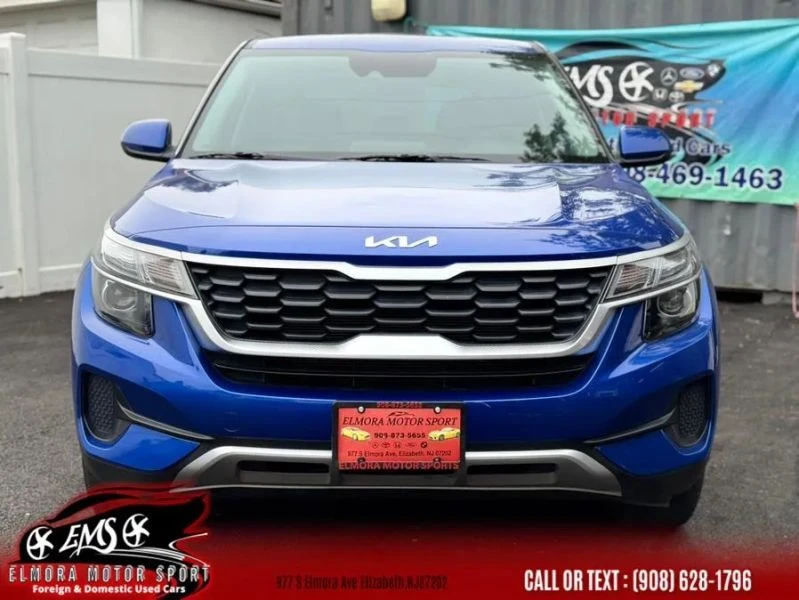 2023 Kia Seltos - Image 2 of 12