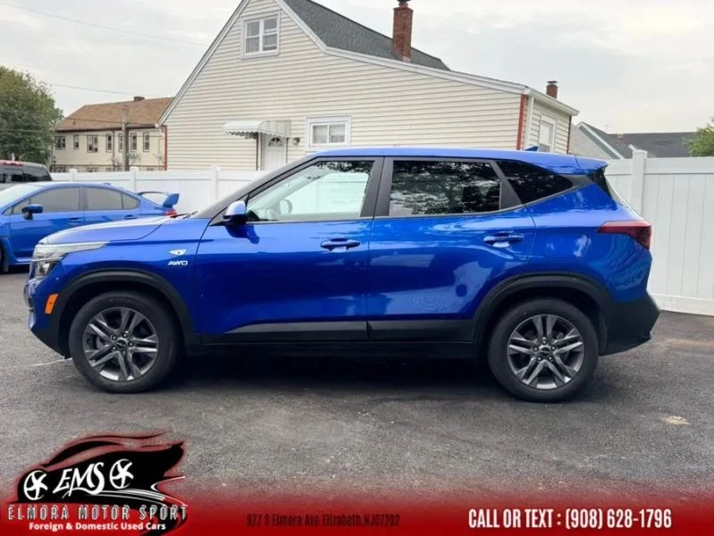 2023 Kia Seltos - Image 10 of 12