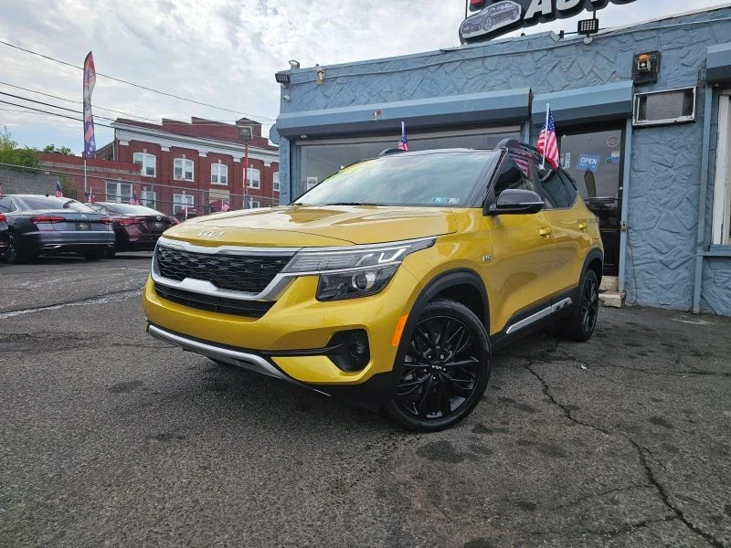 2023 Kia Seltos - Image 3 of 12