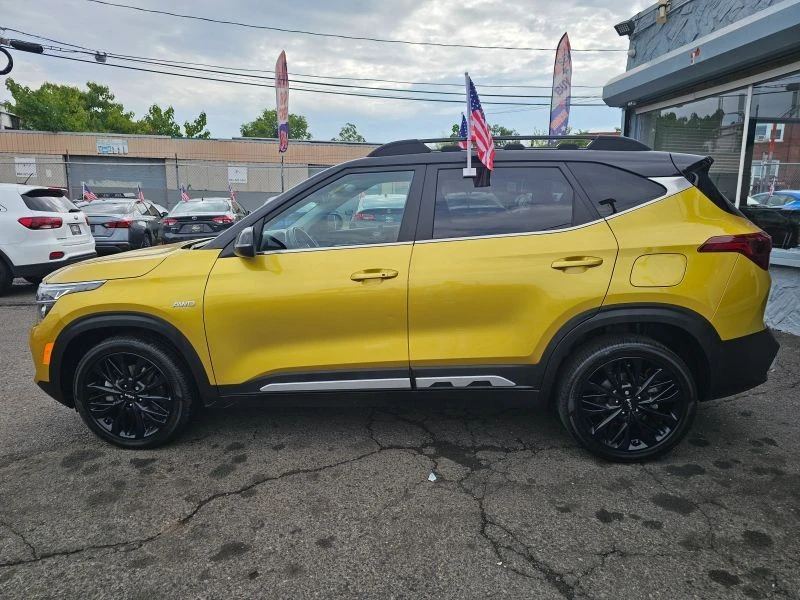 2023 Kia Seltos - Image 4 of 12