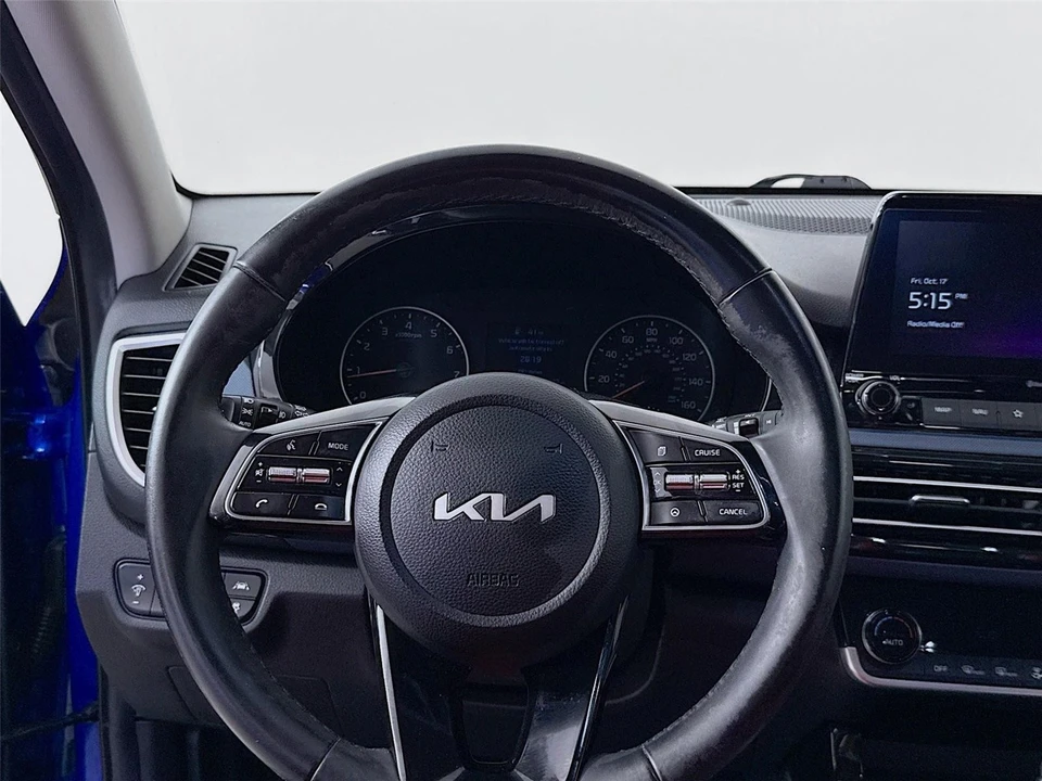 2023 Kia Seltos - Image 14 of 21
