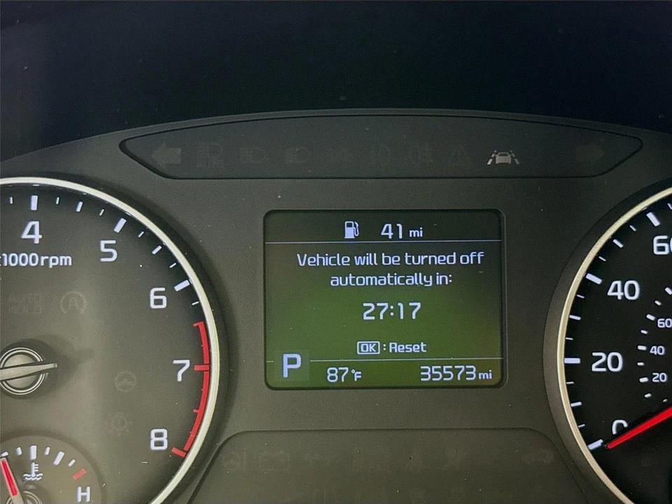 2023 Kia Seltos - Image 15 of 21