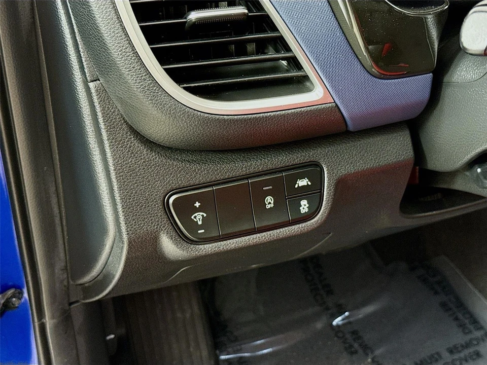 2023 Kia Seltos - Image 12 of 21