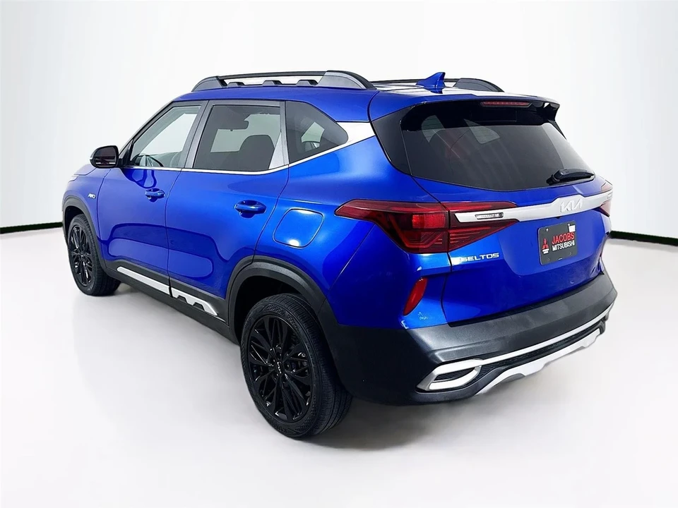 2023 Kia Seltos - Image 5 of 12