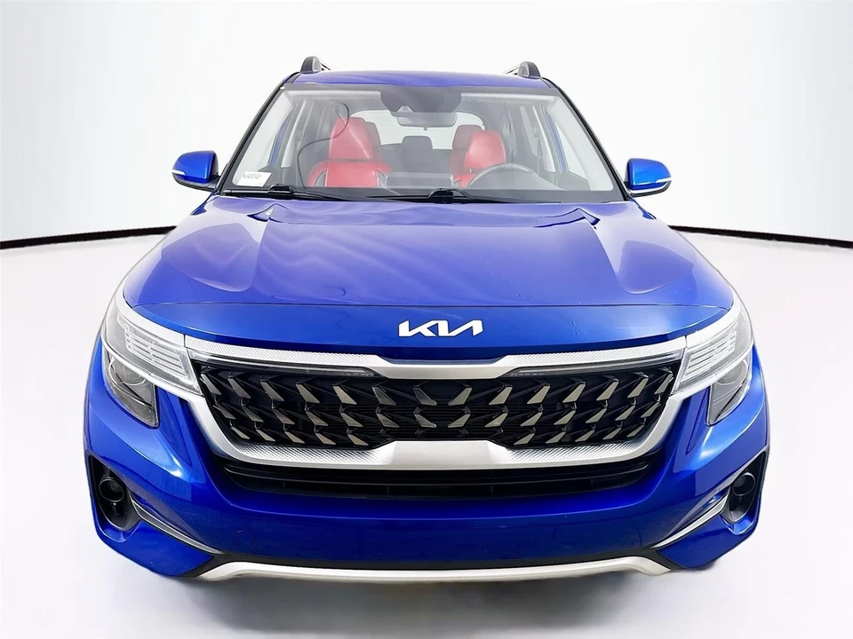 2023 Kia Seltos - Image 2 of 12