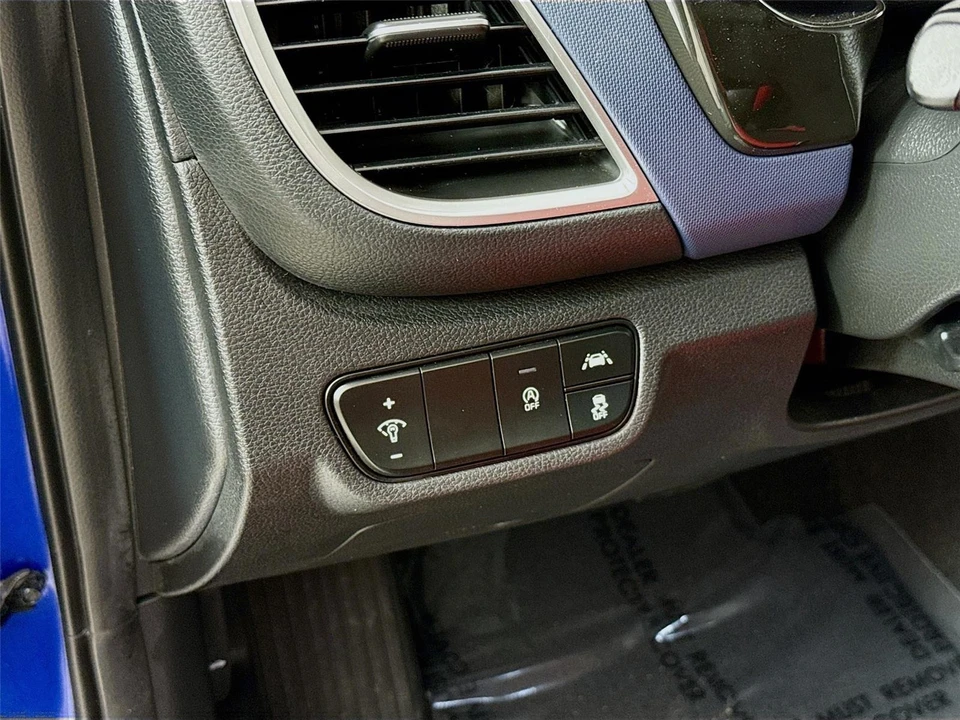 2023 Kia Seltos - Image 12 of 21