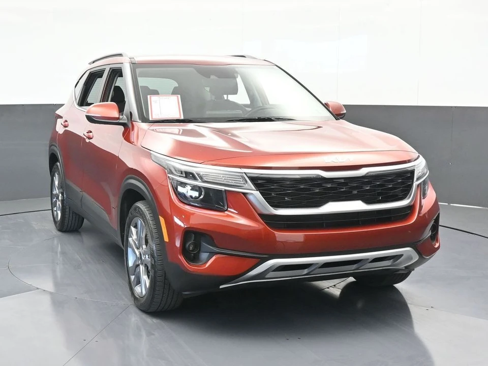 2023 Kia Seltos - Image 9 of 12