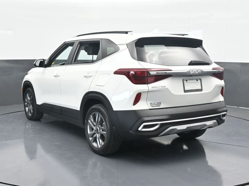 2023 Kia Seltos - Image 4 of 12