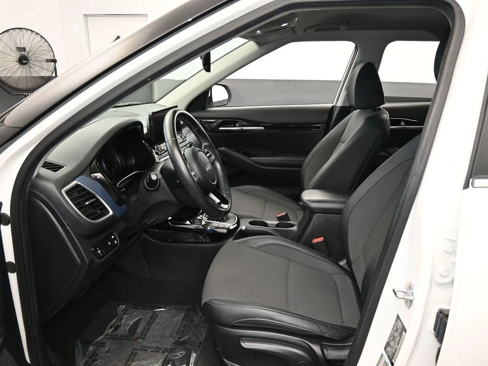 2023 Kia Seltos - Image 11 of 12