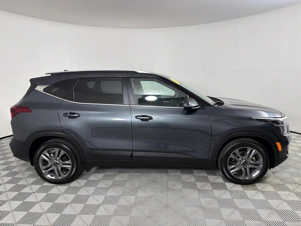 2023 Kia Seltos - Image 4 of 21