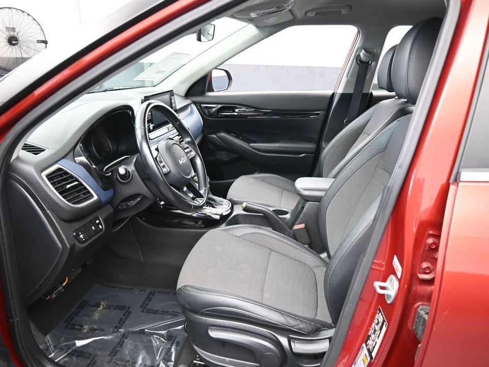 2023 Kia Seltos - Image 11 of 12