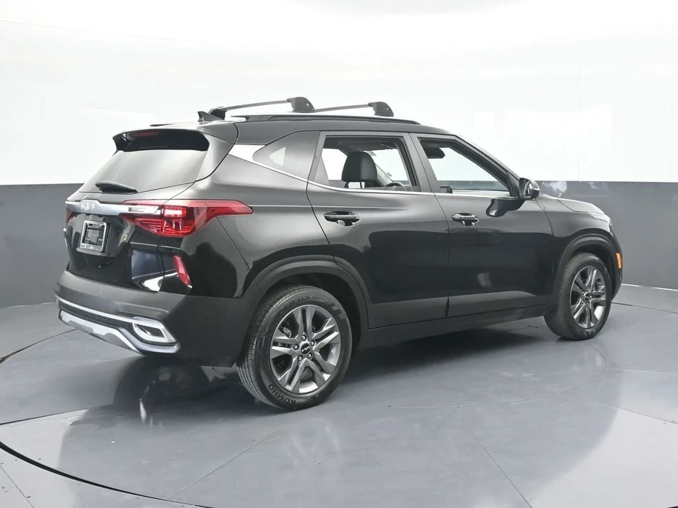 2023 Kia Seltos - Image 6 of 12