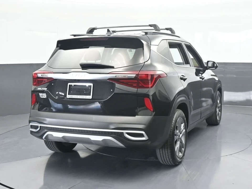 2023 Kia Seltos - Image 5 of 12