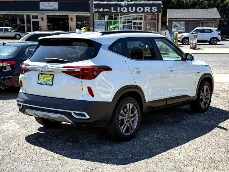 2023 Kia Seltos - Image 5 of 12