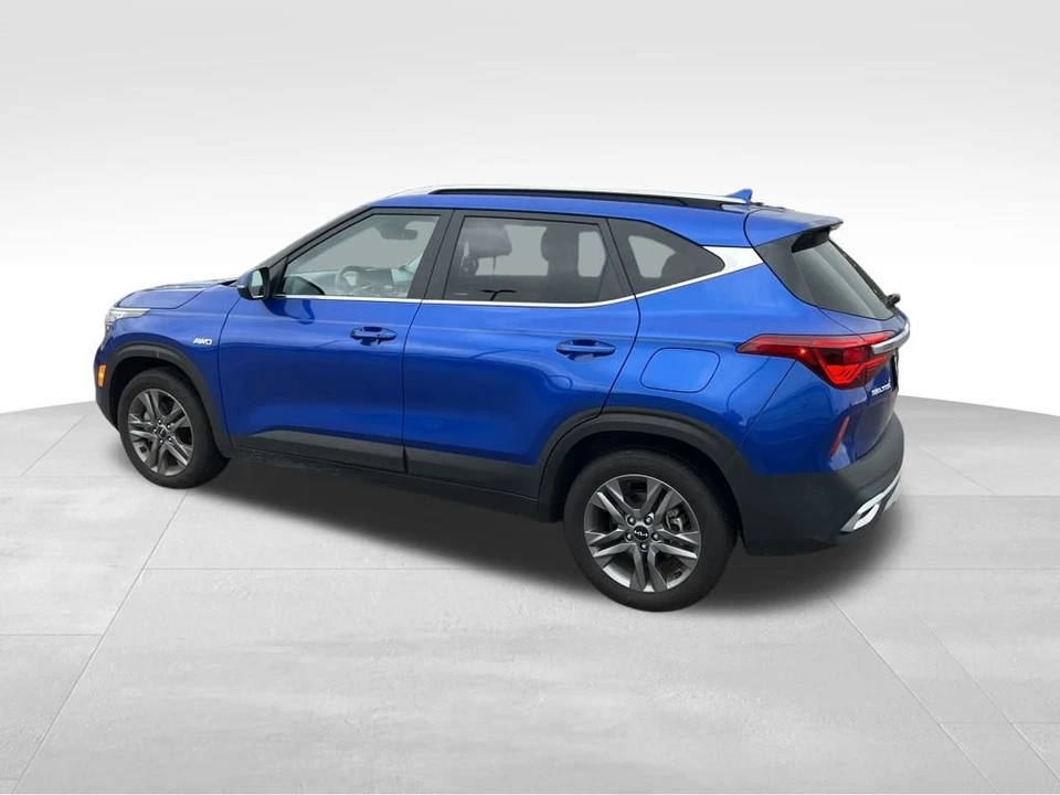 2023 Kia Seltos - Image 3 of 12