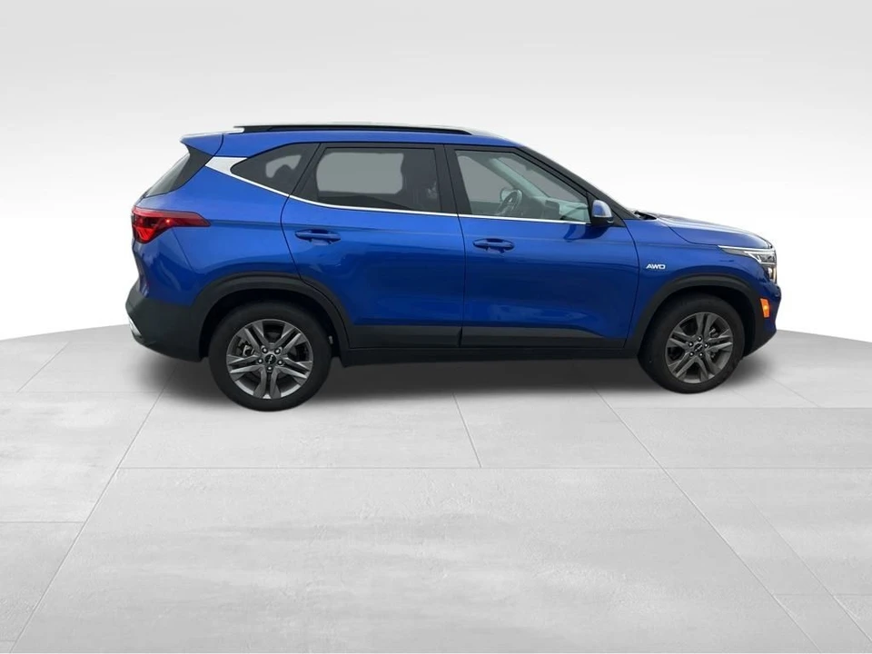 2023 Kia Seltos - Image 5 of 12