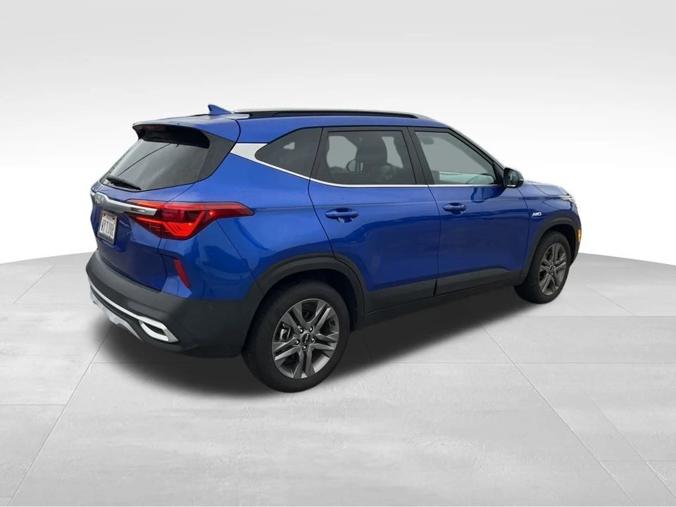 2023 Kia Seltos - Image 4 of 12