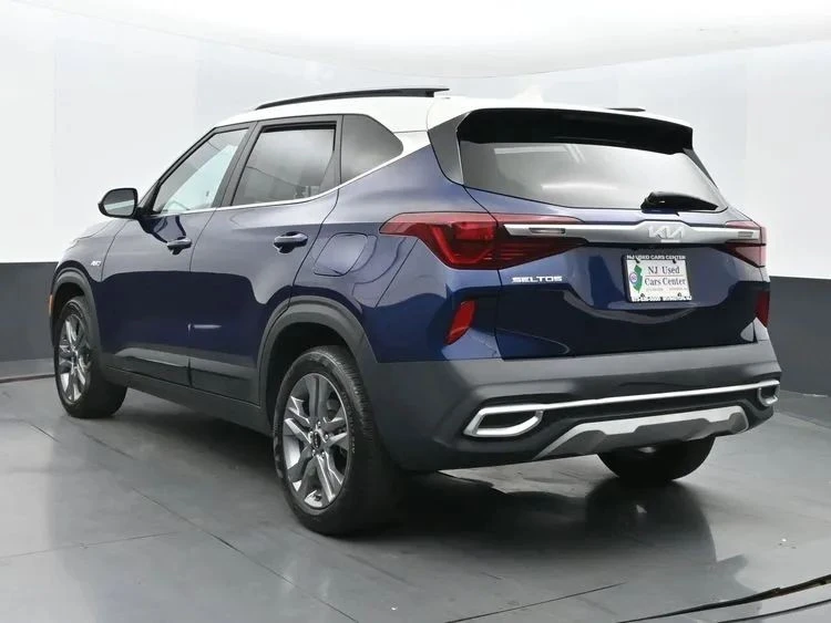 2023 Kia Seltos - Image 9 of 12