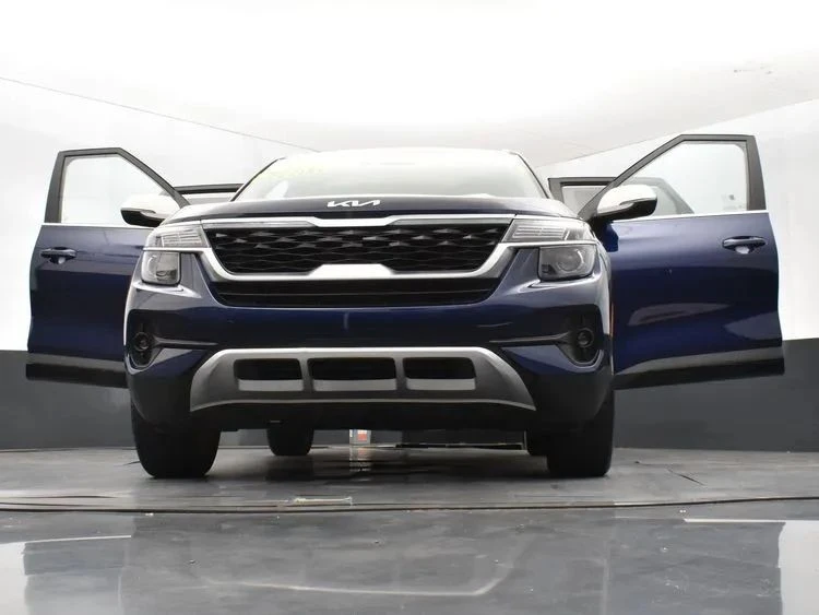 2023 Kia Seltos - Image 11 of 12