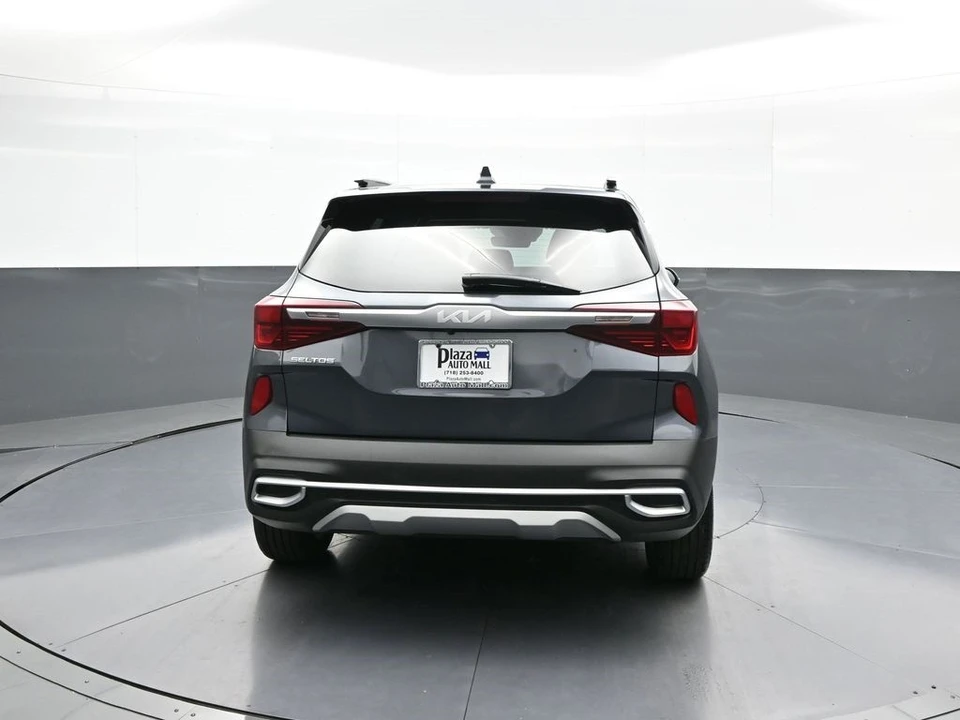 2023 Kia Seltos - Image 7 of 12
