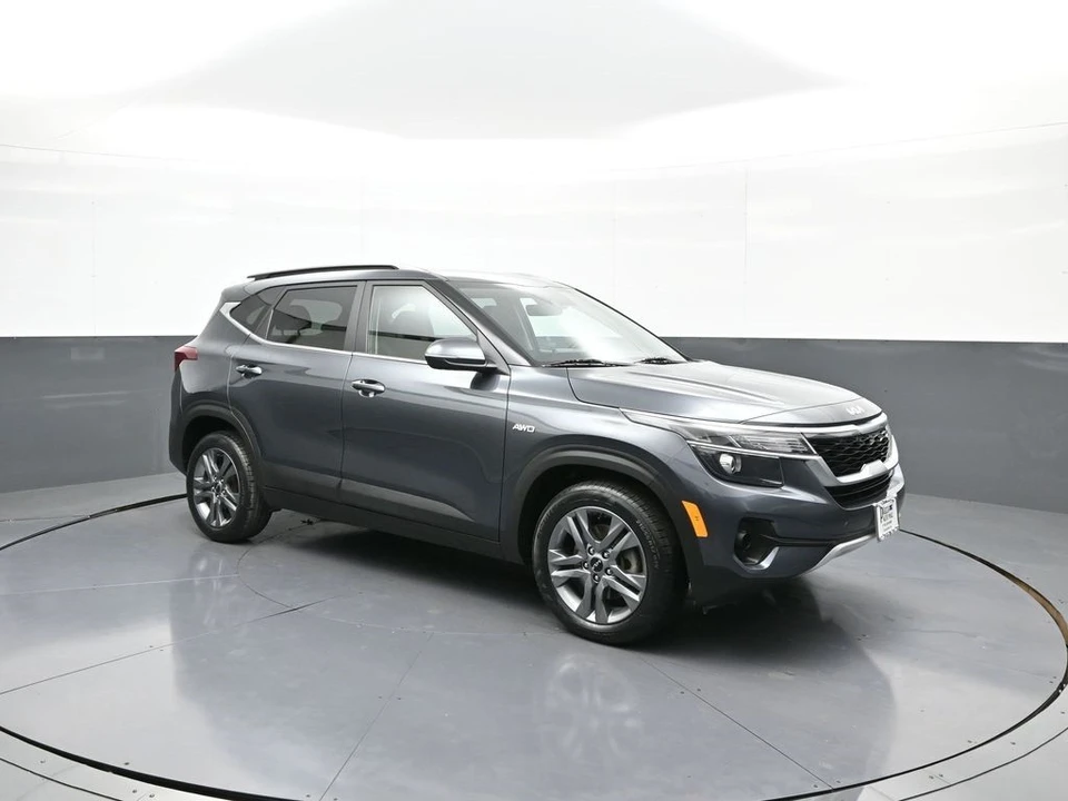 2023 Kia Seltos - Image 4 of 12