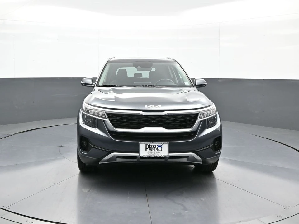 2023 Kia Seltos - Image 2 of 12
