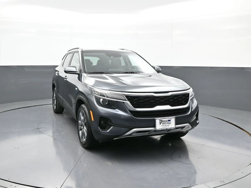 2023 Kia Seltos - Image 3 of 12