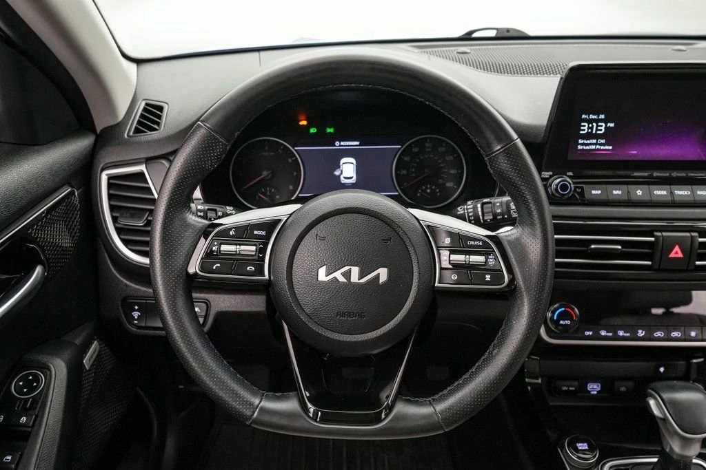 2023 Kia Seltos - Image 14 of 21
