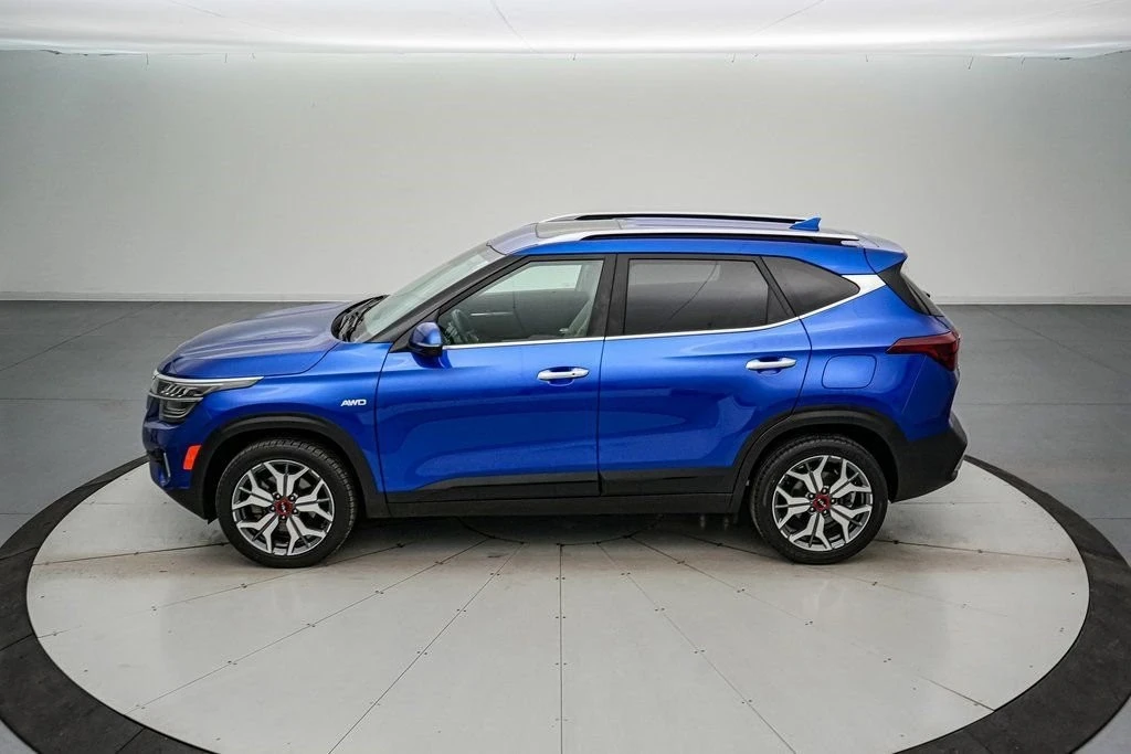 2023 Kia Seltos - Image 8 of 21
