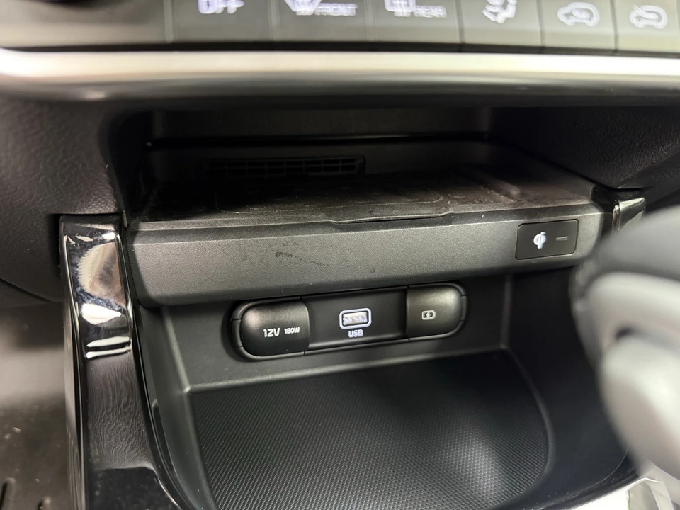2023 Kia Seltos - Image 16 of 21