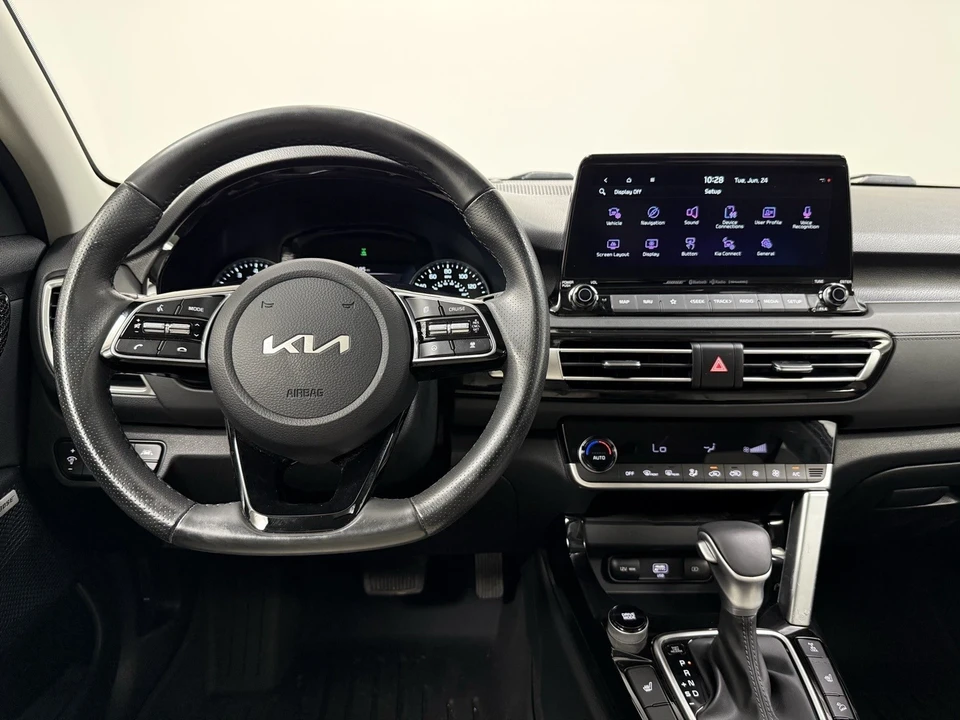2023 Kia Seltos - Image 20 of 21
