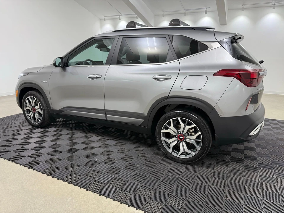 2023 Kia Seltos - Image 5 of 21