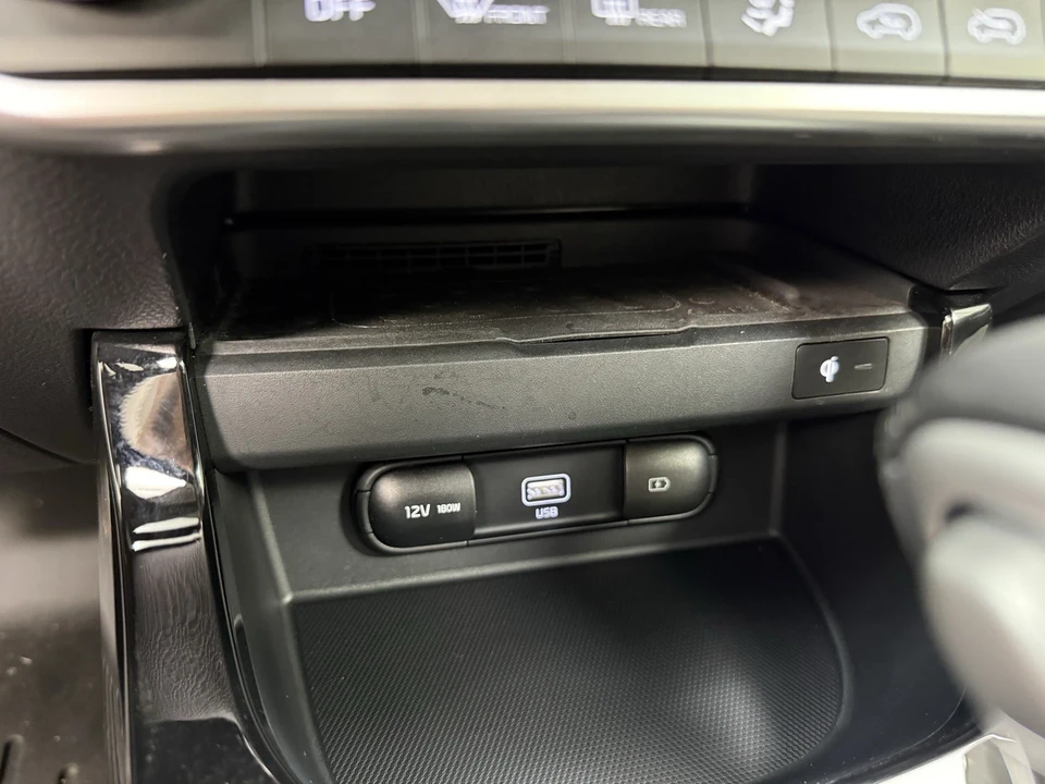 2023 Kia Seltos - Image 16 of 21