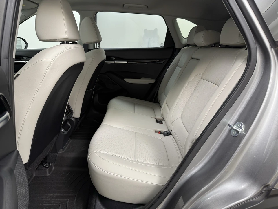 2023 Kia Seltos - Image 19 of 21