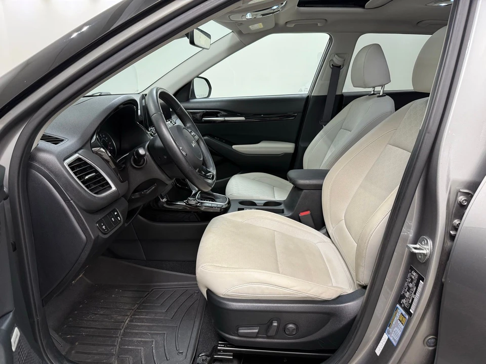 2023 Kia Seltos - Image 13 of 21