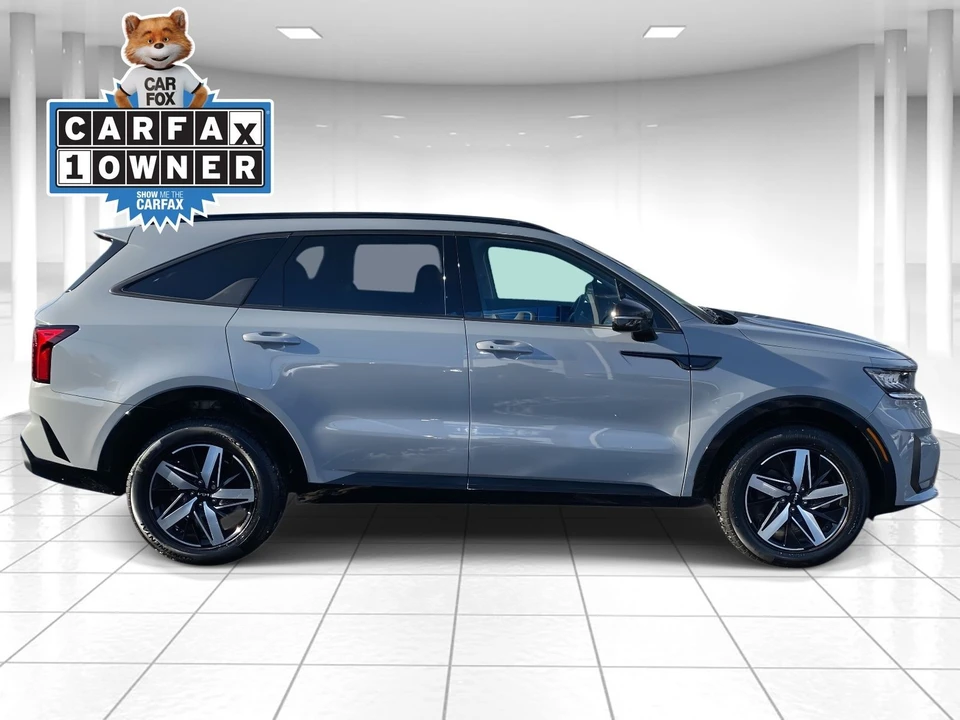2023 Kia Sorento - Image 2 of 21