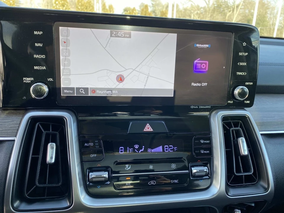 2023 Kia Sorento - Image 13 of 21