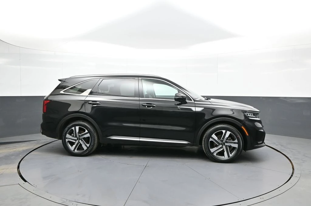 2023 Kia Sorento - Image 5 of 21