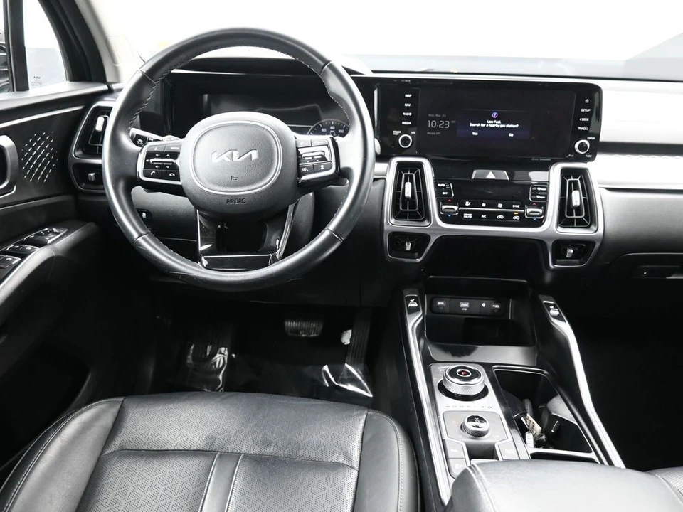 2023 Kia Sorento - Image 20 of 21