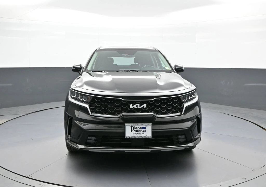 2023 Kia Sorento - Image 2 of 21