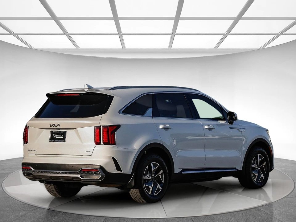 2023 Kia Sorento - Image 4 of 12