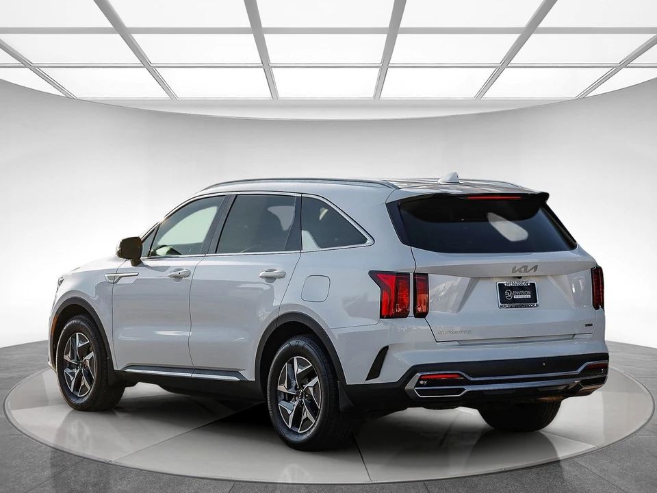 2023 Kia Sorento - Image 2 of 12