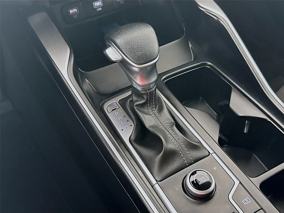 2023 Kia Sorento - Image 11 of 21