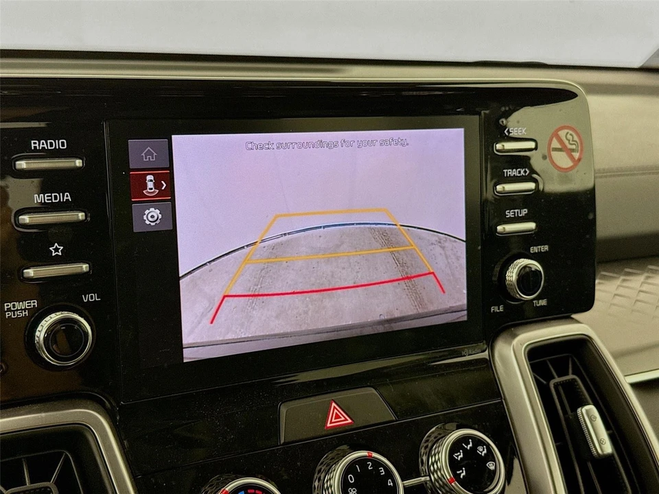 2023 Kia Sorento - Image 9 of 14