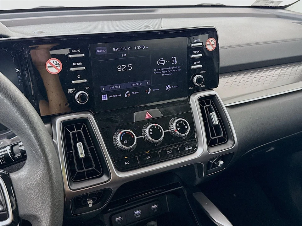 2023 Kia Sorento - Image 7 of 14